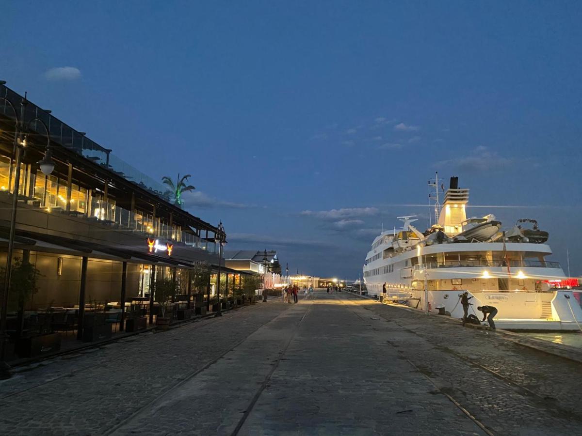 Мarelis Luxe Port Apartment Varna Ngoại thất bức ảnh