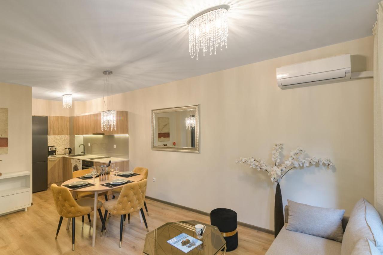 Мarelis Luxe Port Apartment Varna Ngoại thất bức ảnh
