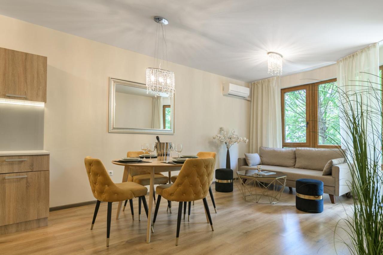 Мarelis Luxe Port Apartment Varna Ngoại thất bức ảnh