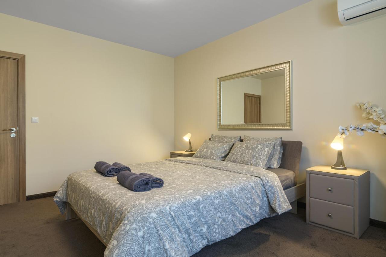 Мarelis Luxe Port Apartment Varna Ngoại thất bức ảnh