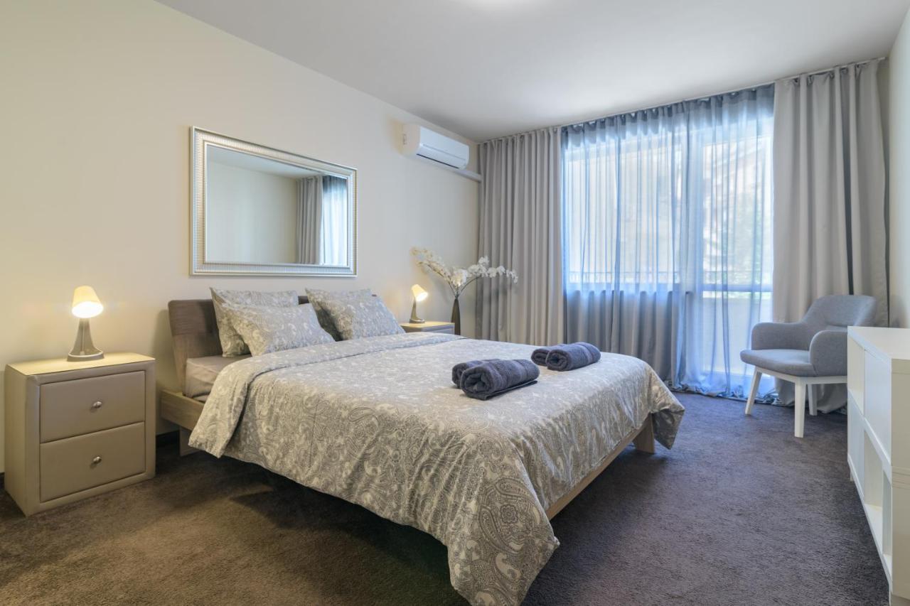 Мarelis Luxe Port Apartment Varna Ngoại thất bức ảnh